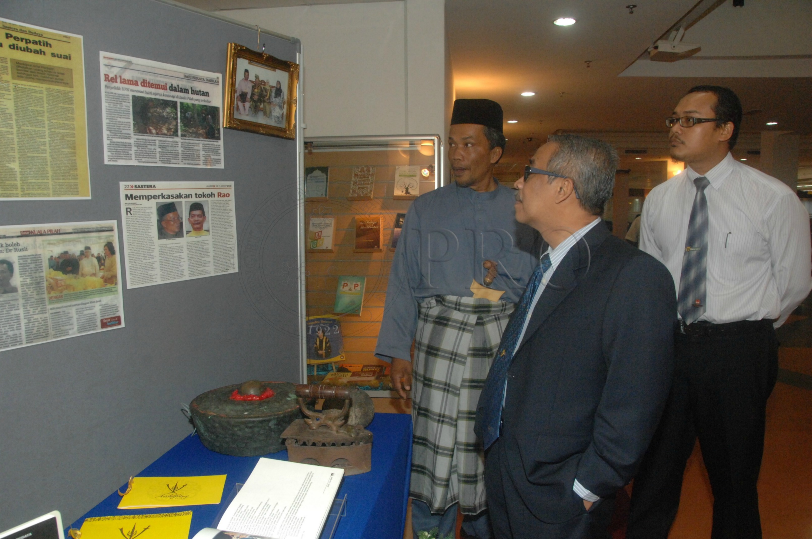 PRO 14 33 WACANA FBA 0020